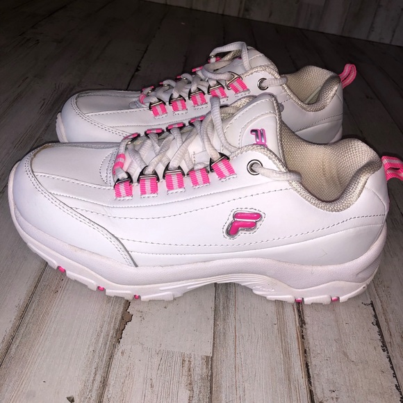 Fila Women’s Chunky Dad Sneakers - Picture 4 of 6